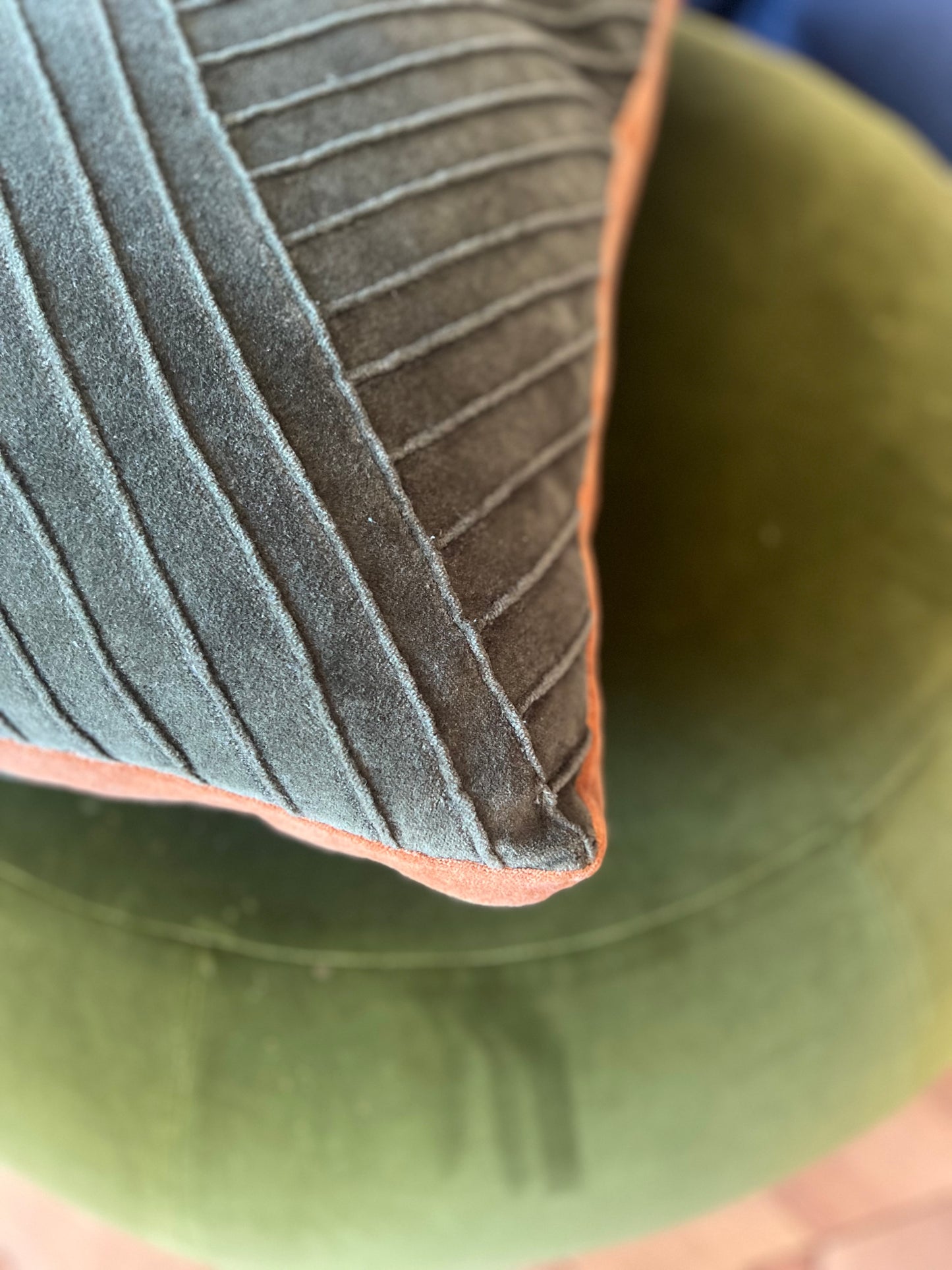 “Checks & stripes” - militare e senape