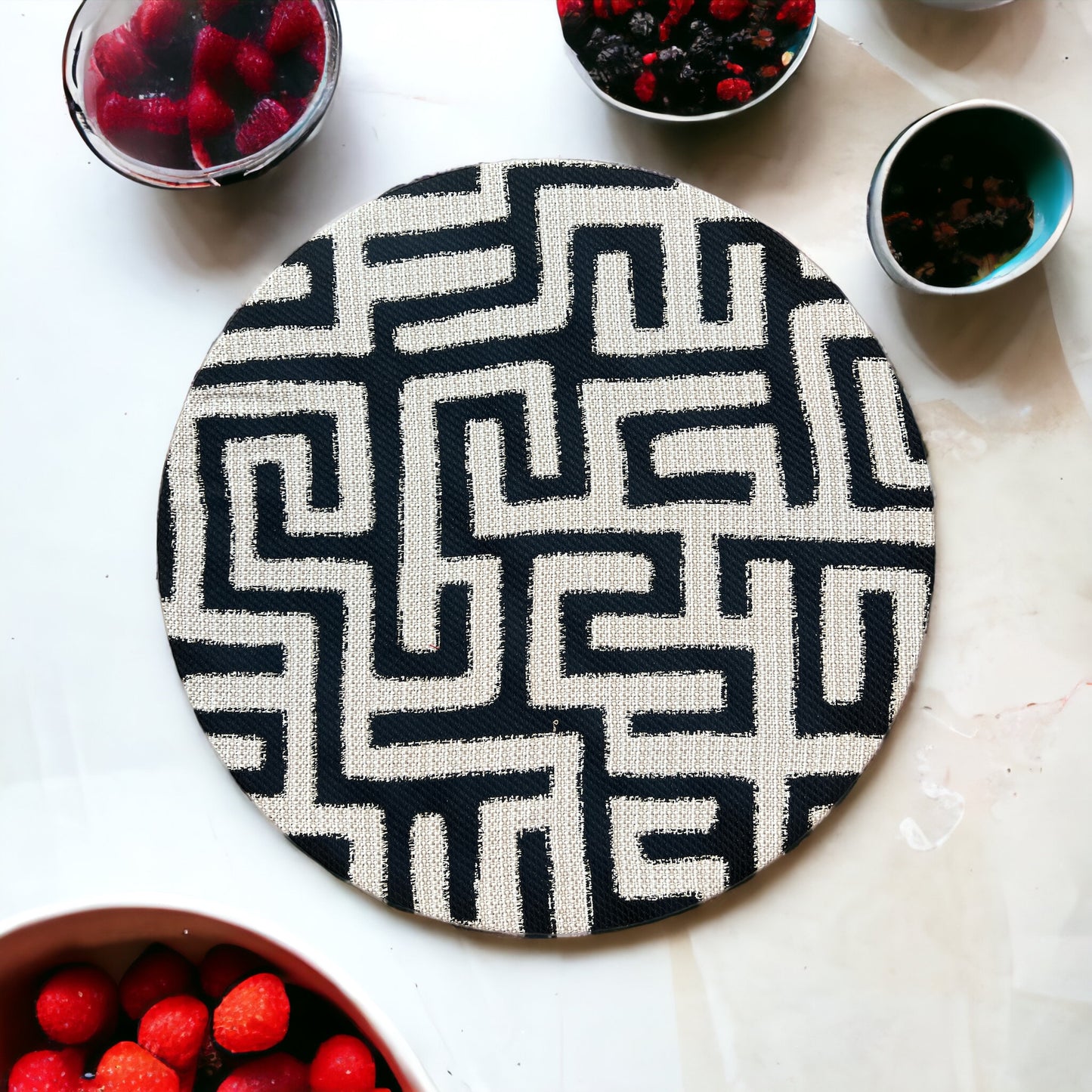 Placemat geometrico nero