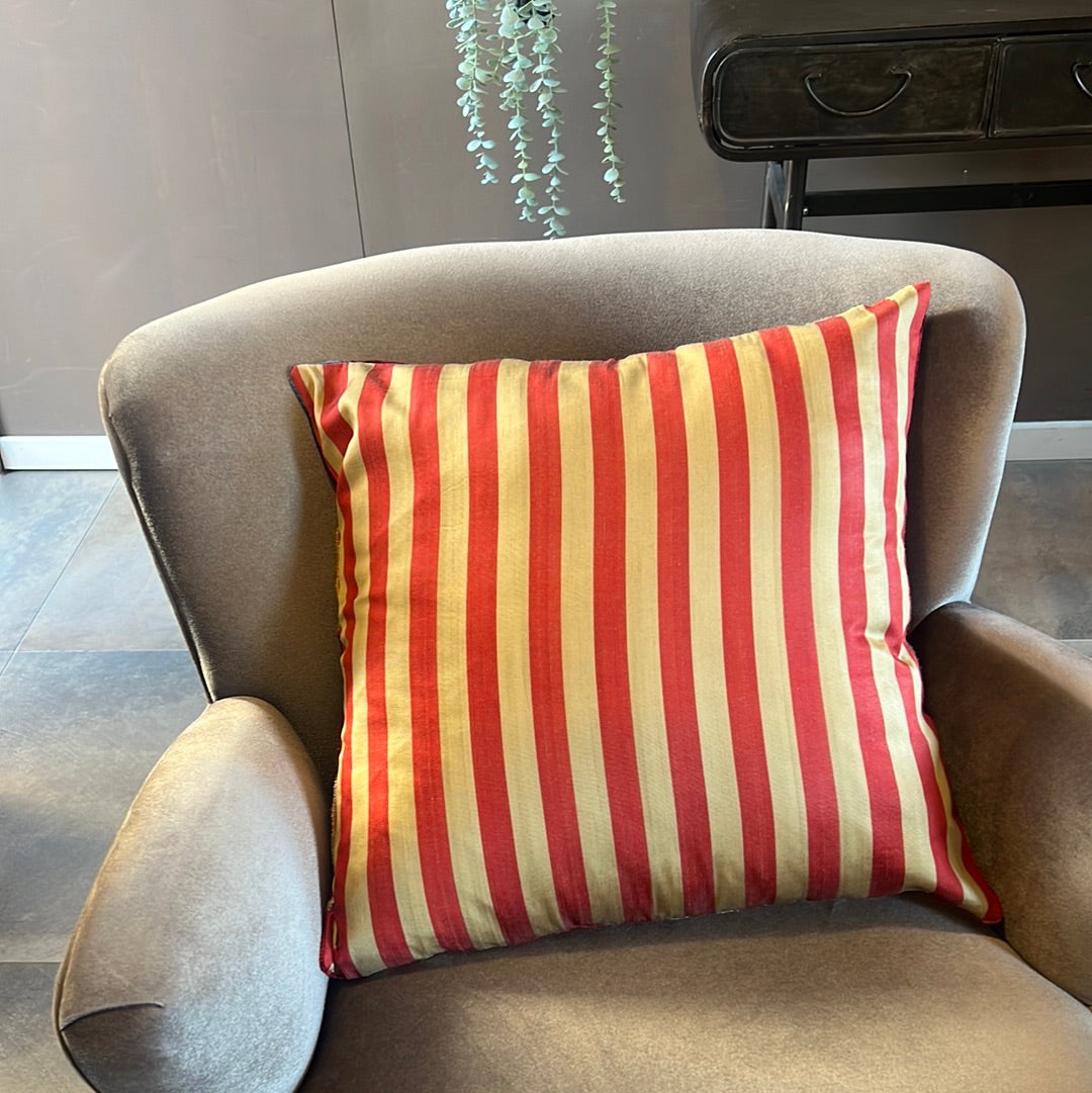 Cuscino in velluto di seta ikat
