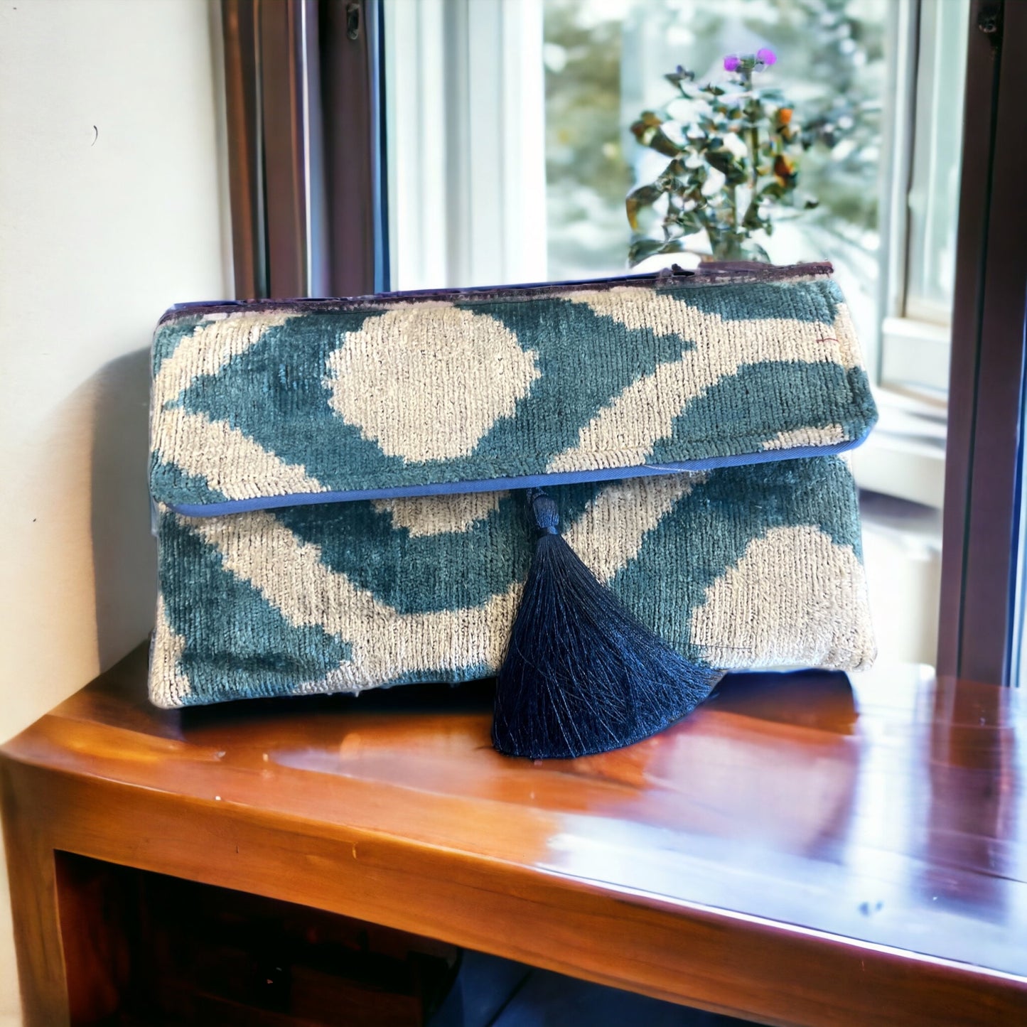 Clutchbag in velluto di seta ikat