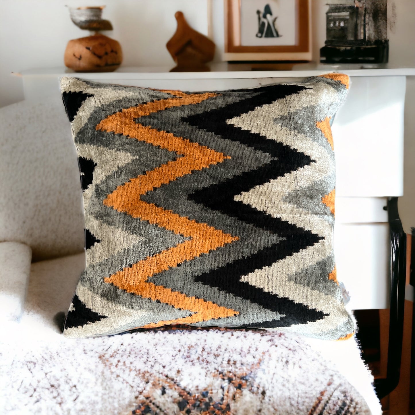 Cuscino in velluto di seta ikat
