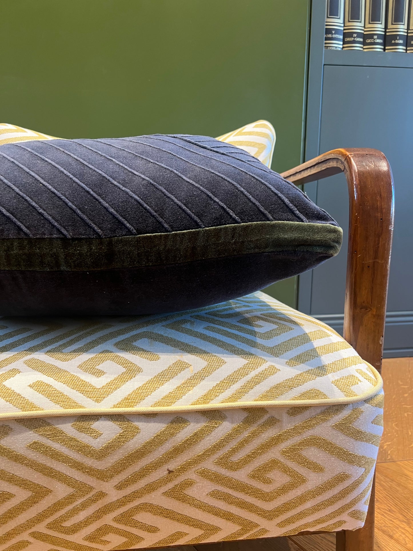 “Checks & stripes” - grigio e militare