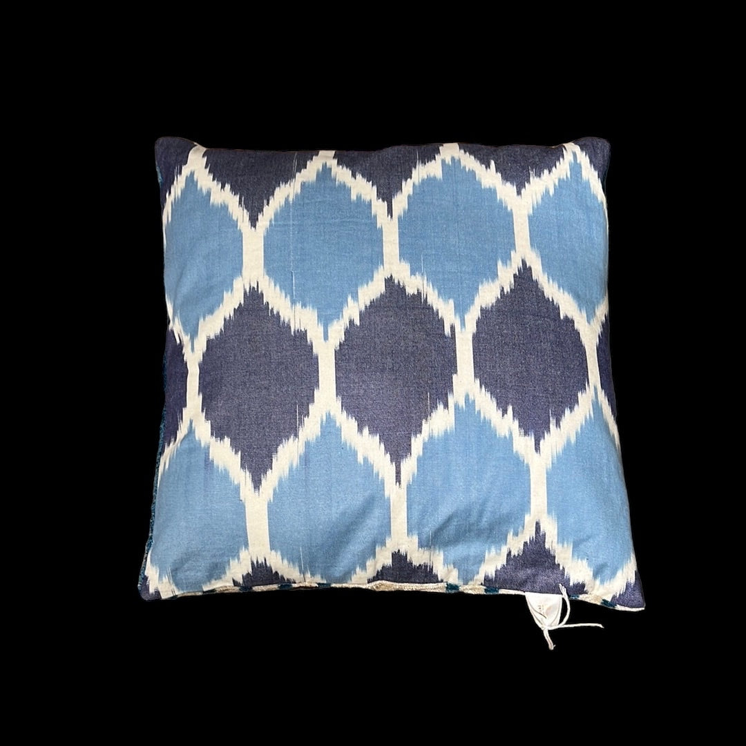 Cuscino in velluto di seta ikat