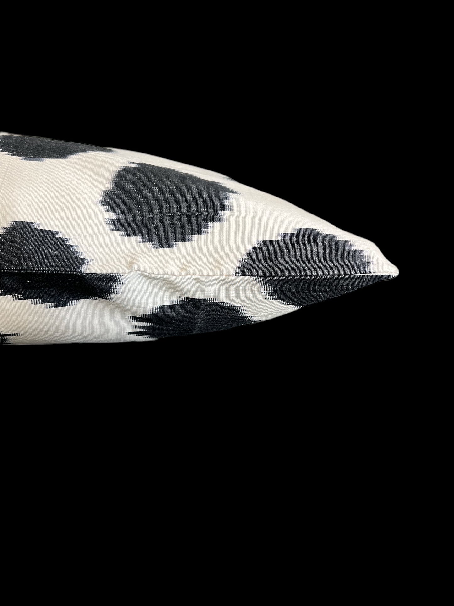 Cuscino in pura seta ikat