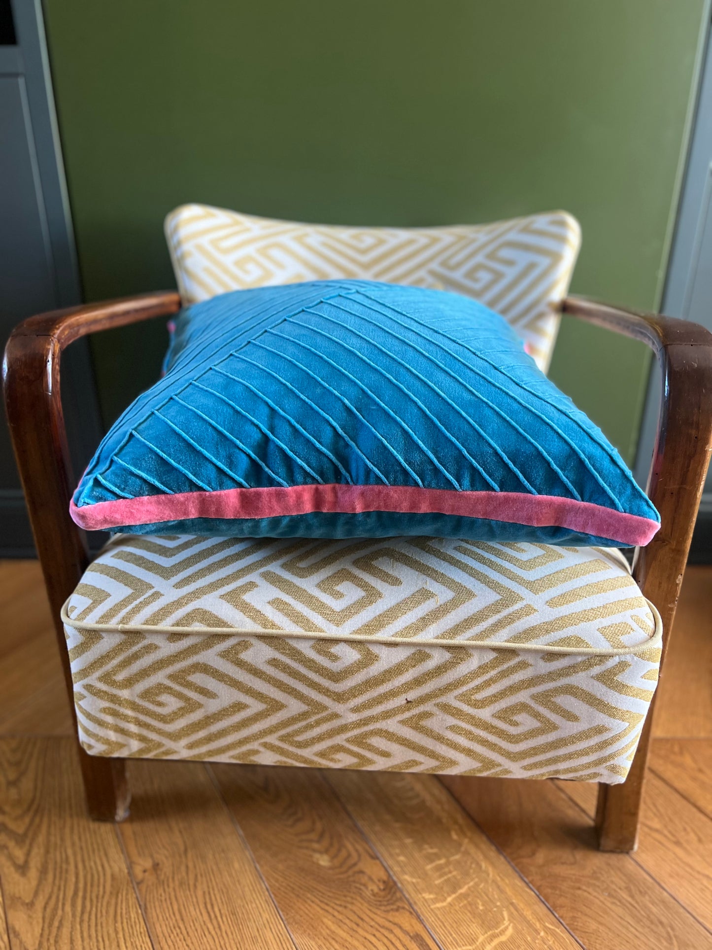 “Checks & stripes” - puffo e rosa