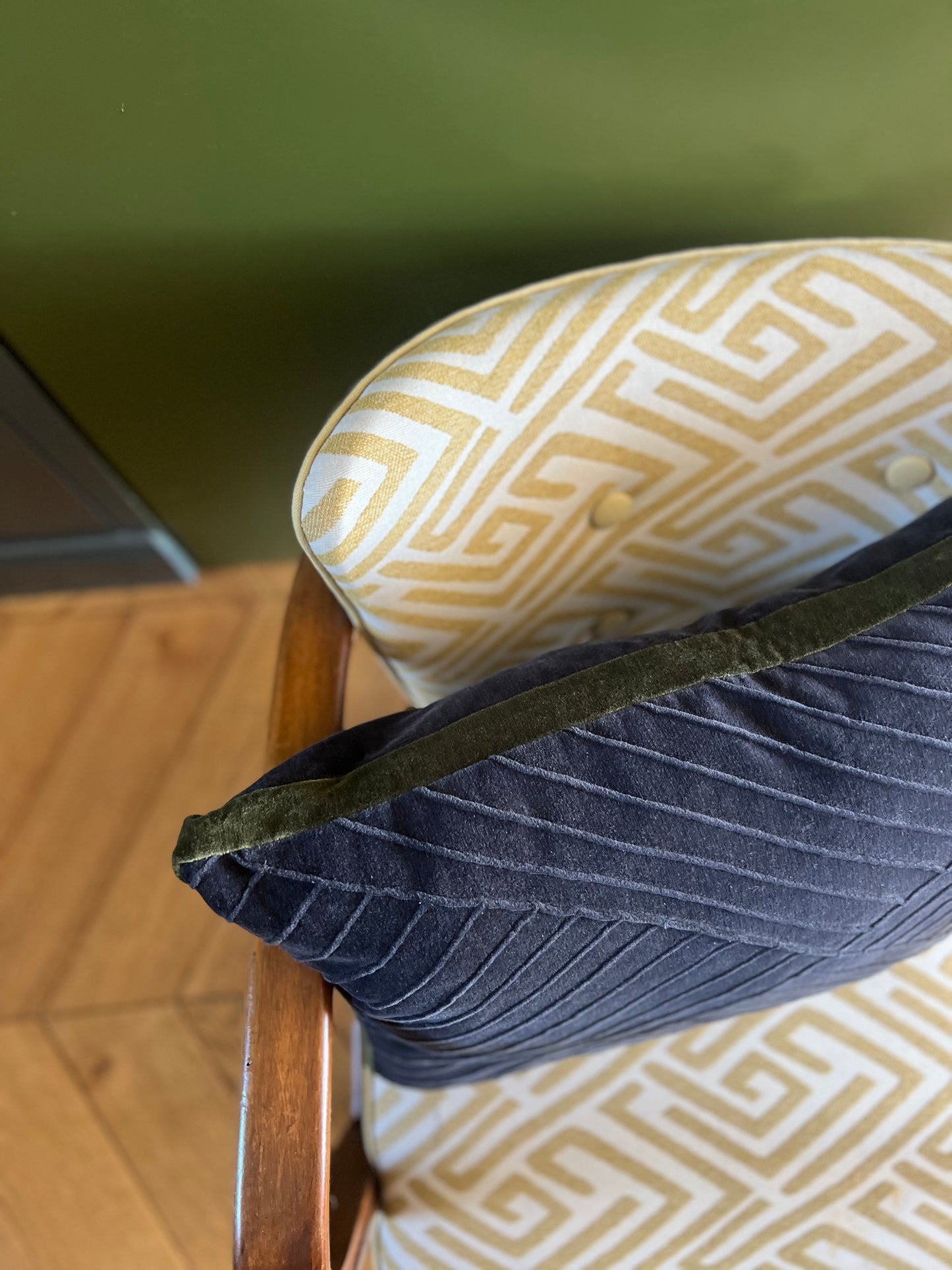 “Checks & stripes” - grigio e militare