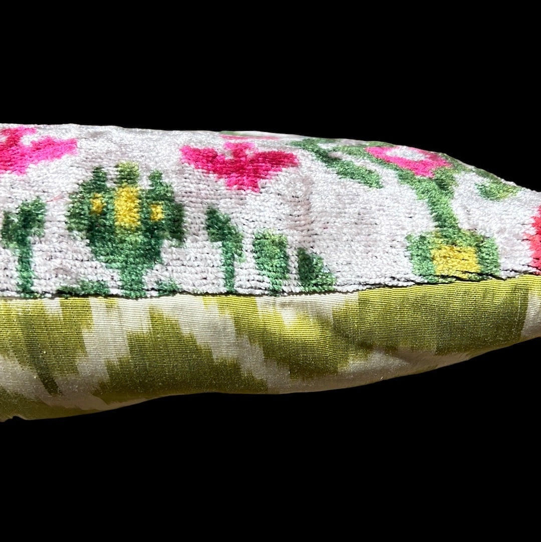 Cuscino in velluto di seta ikat
