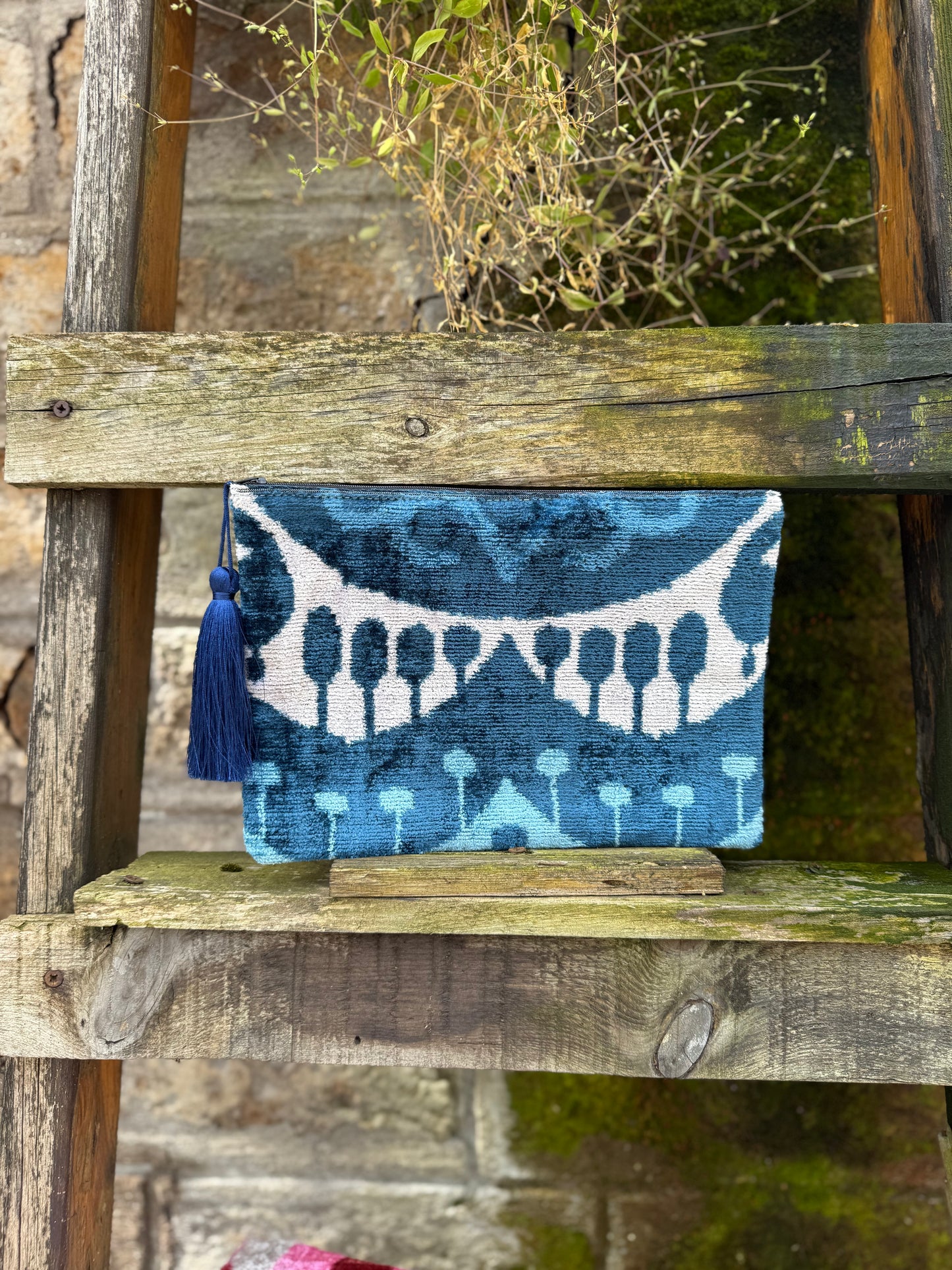 Pochette in velluto ikat