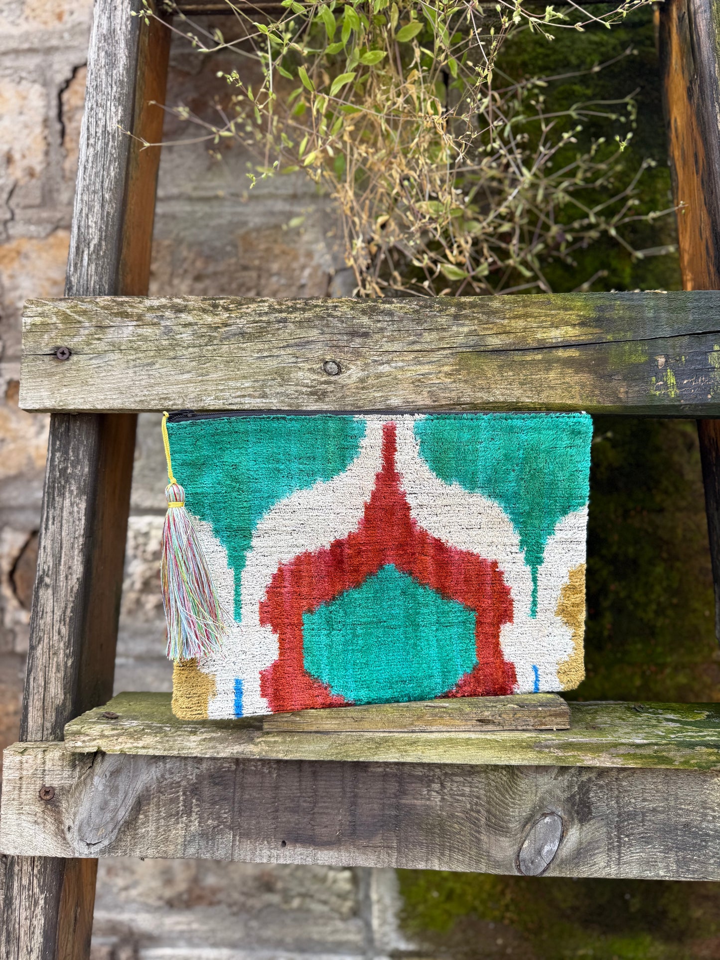 Pochette in velluto ikat