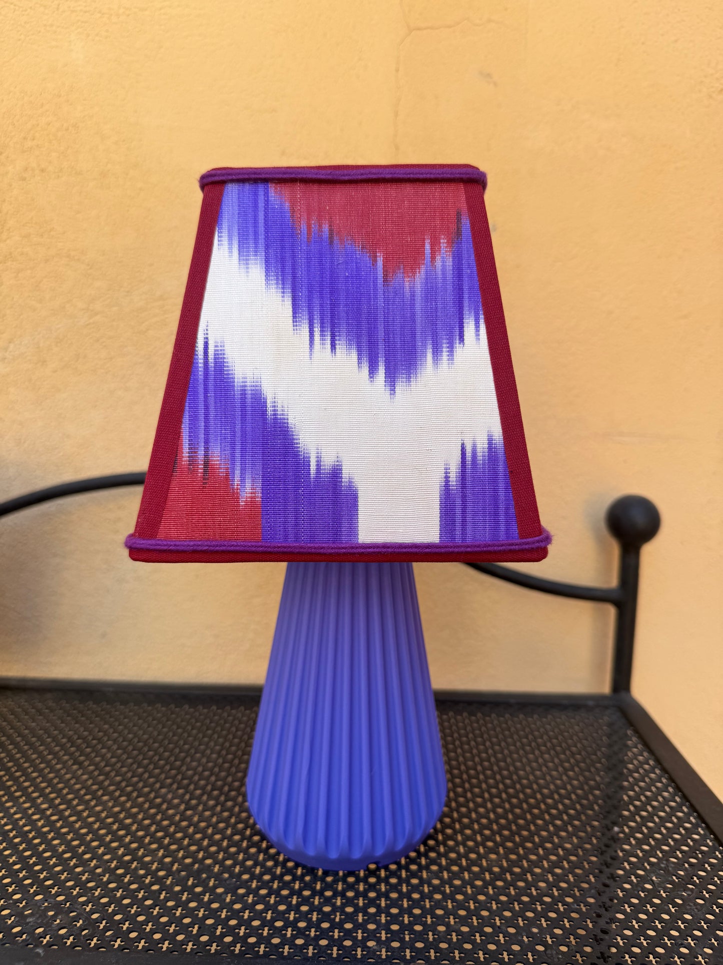 Lampada cordless "Le Mini" viola