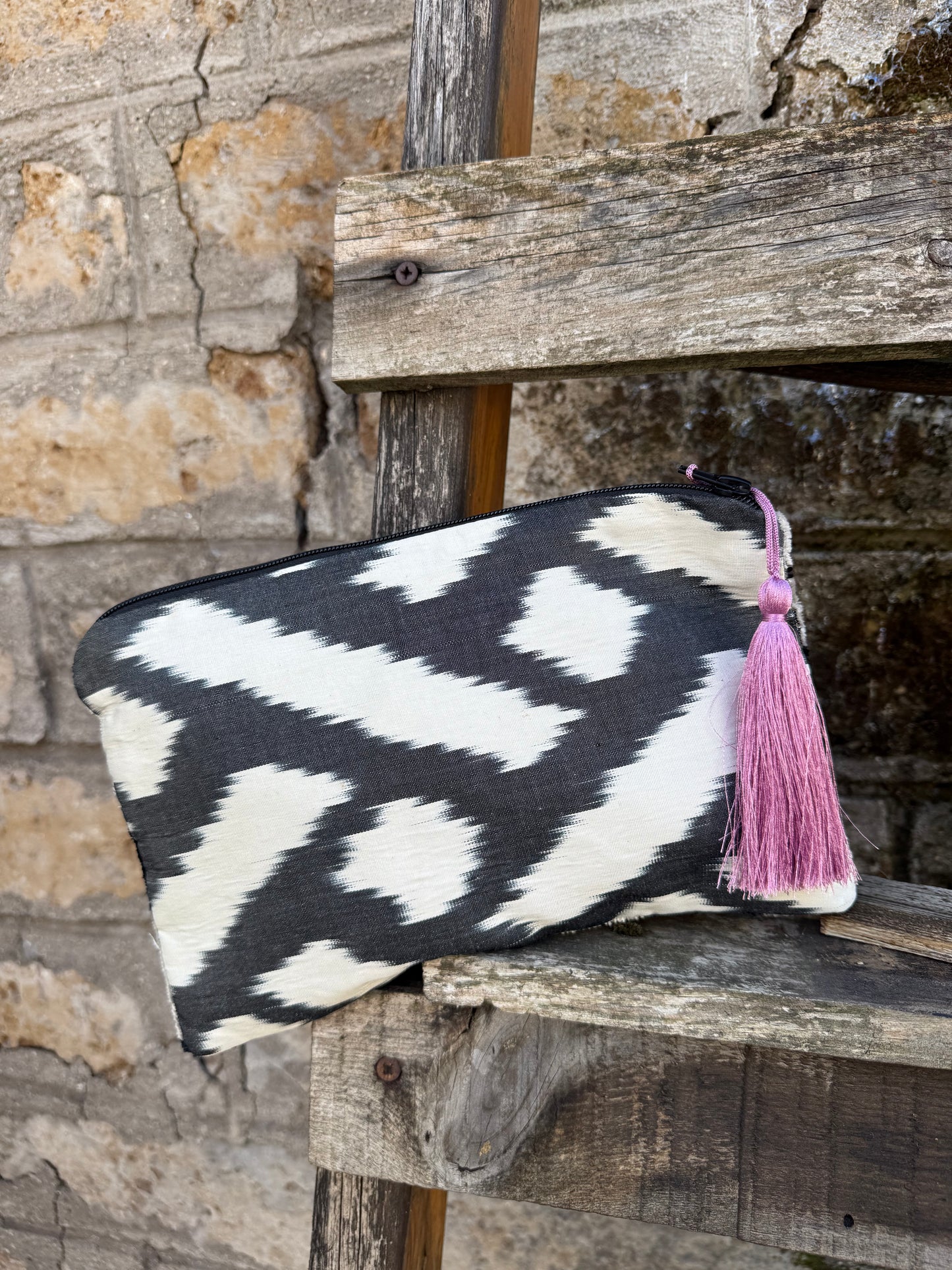Pochette in velluto ikat