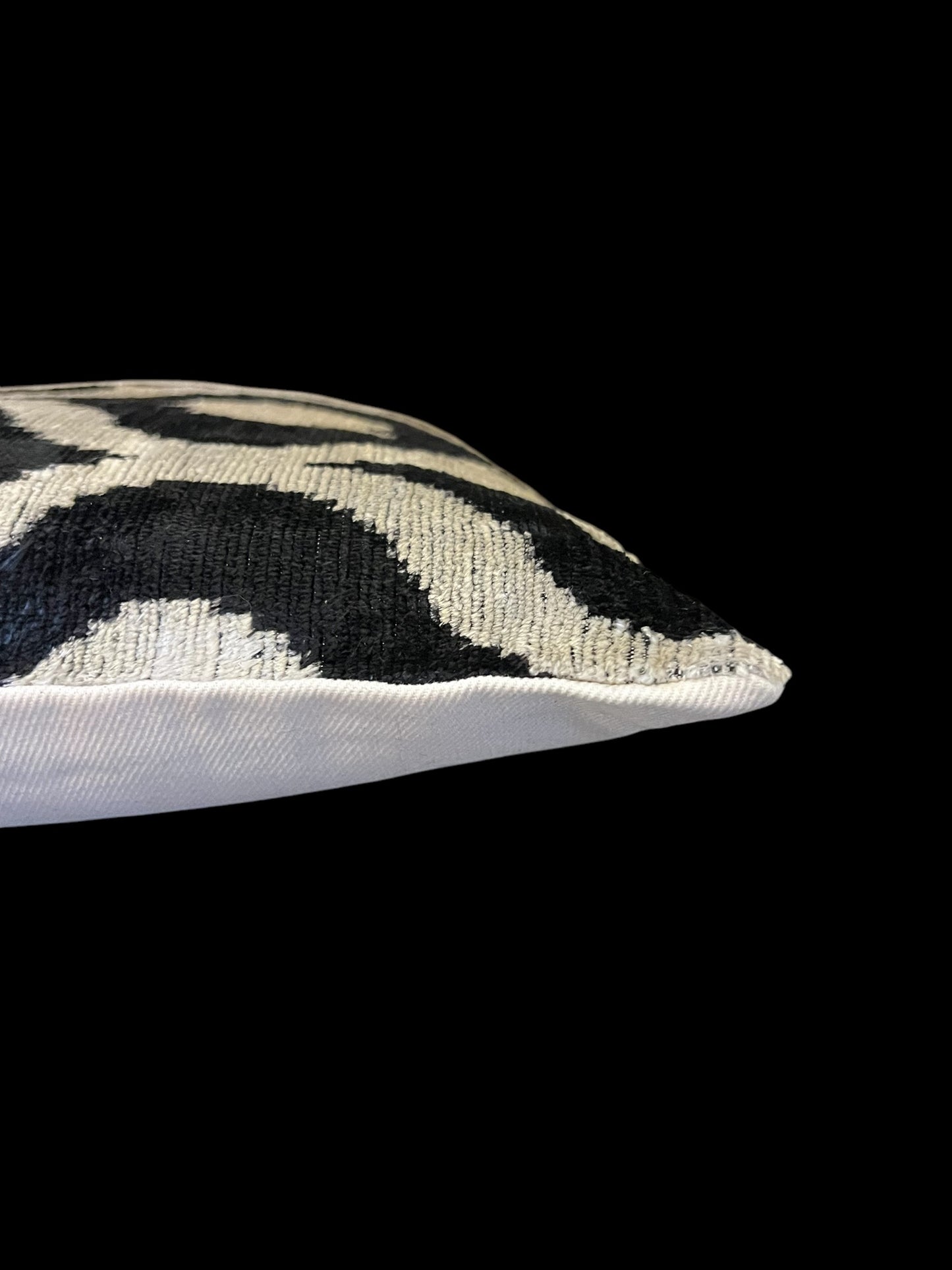 Cuscino in velluto di seta Ikat