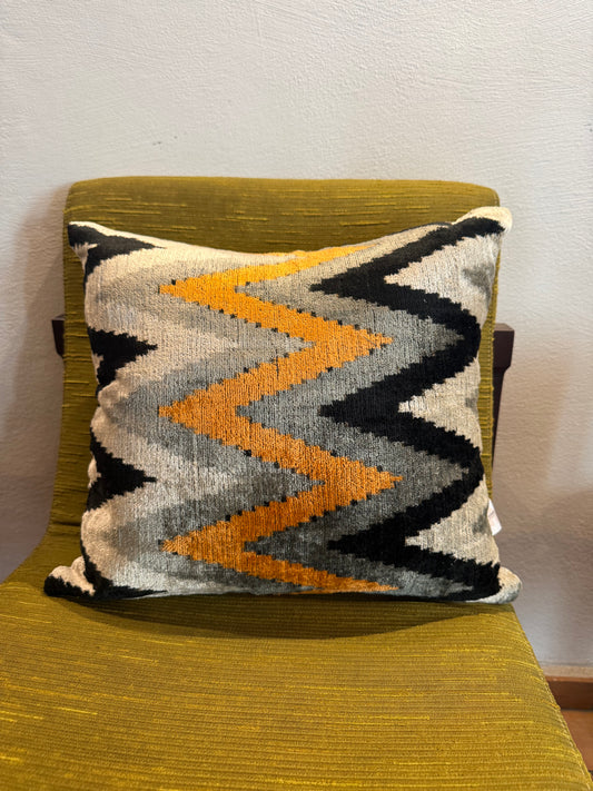 Cuscino in velluto di seta Ikat