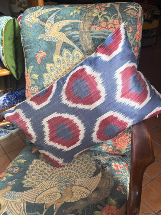 Cuscino in pura seta ikat