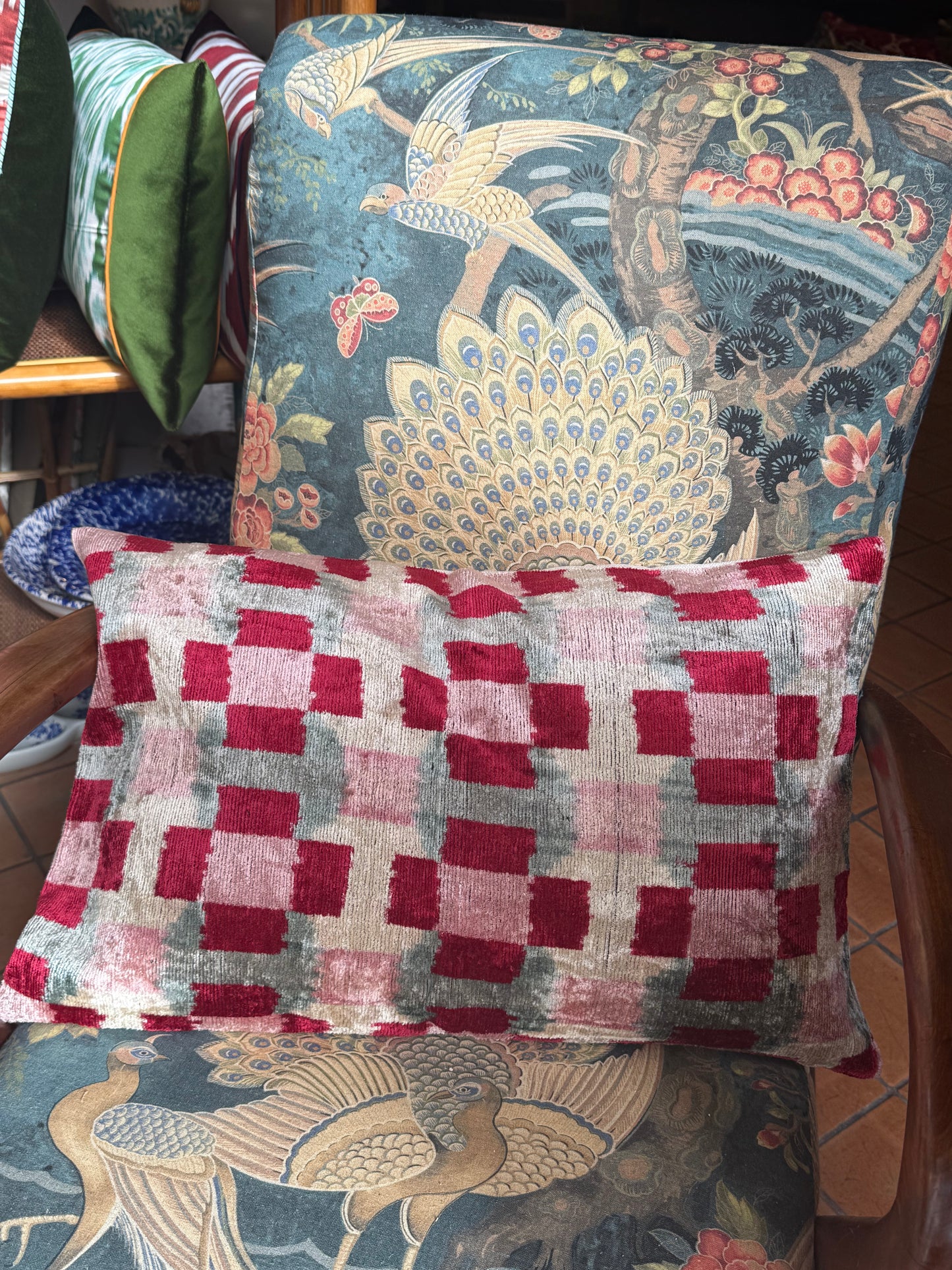 Cuscino in velluto di seta ikat