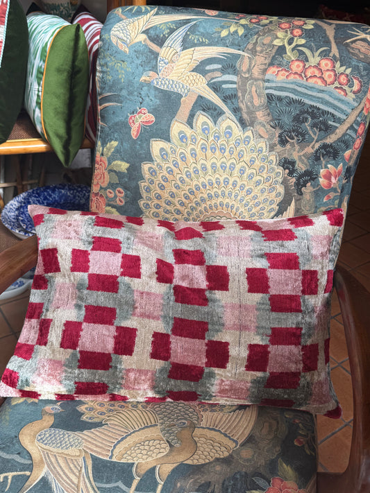 Cuscino in velluto di seta ikat