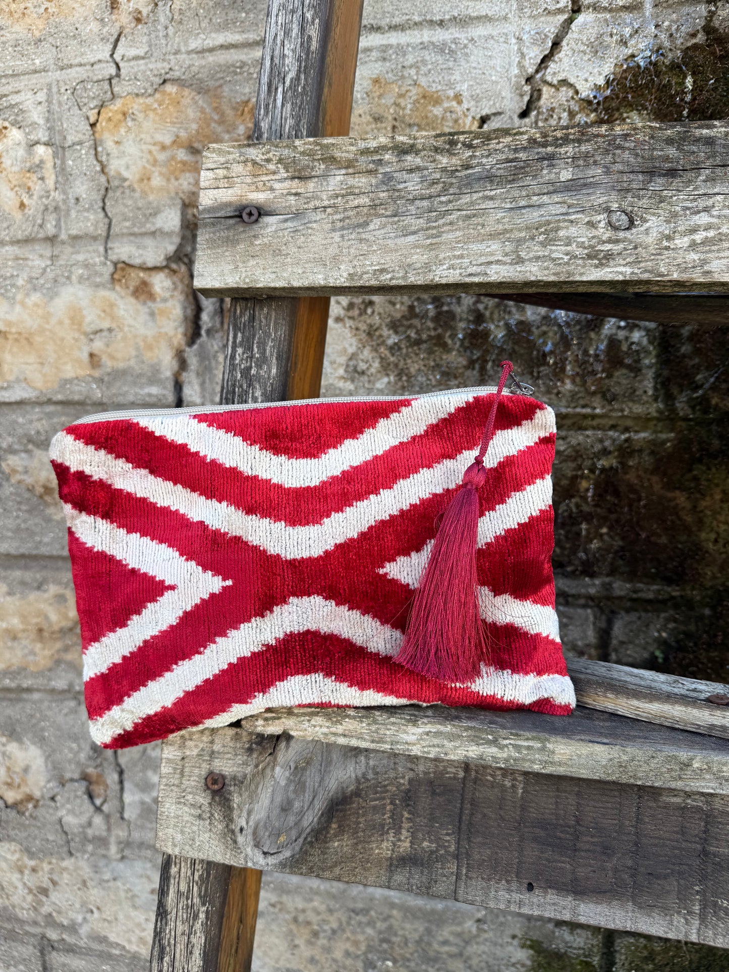 Pochette in velluto ikat