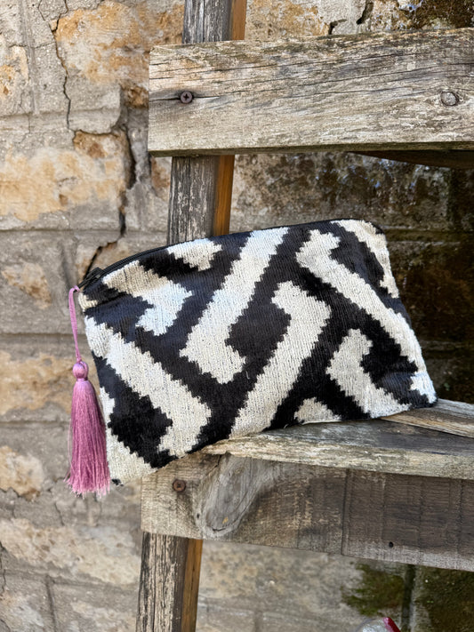 Pochette in velluto ikat